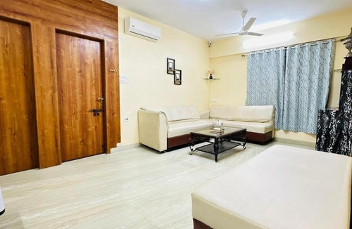 Chembur East Apartment | StayLuxe Rooms & Apartments Near BKC, Chembur