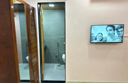 Chembur East Apartment | StayLuxe Rooms & Apartments Near BKC, Chembur