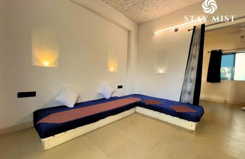 Chendhare Villa | StayMist - Casa Ibiza