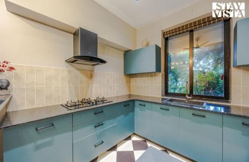 Varca Villa | StayVista at Tarikas Goldshore with BBQ, Pool & Wi-Fi