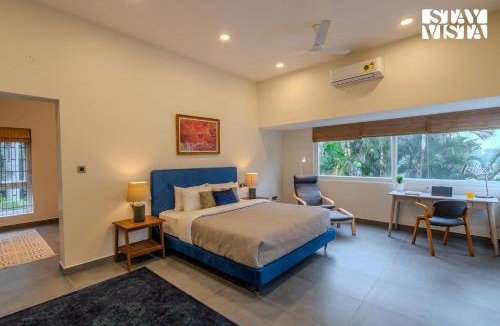 Bengaluru Villa | StayVista at The Lakeshore with Lake View, WiFi, Garden