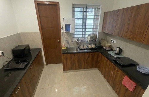 Agara Apartment | Super deluxe room in 4BHK Apartment with ensuite Couple Friendly