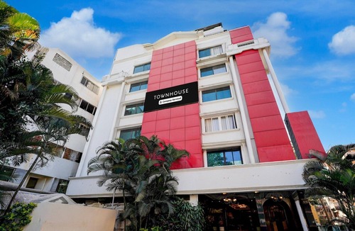 Murgesh Pallya House | Super Townhouse Civil Aviation HAL Road