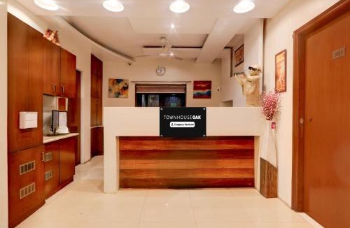Ramdaspeth Hotel | Super Townhouse Oak Ramdaspeth Downtown