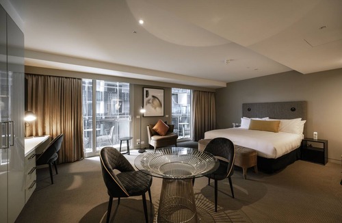Melbourne Hotel | The Kinson