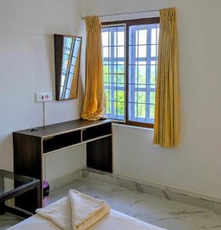 Stuart Hill Resort | The Lantana Resorts
