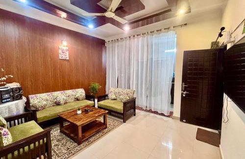 Bullawala Apartment | The Olivewood Flat by Jwalpa Retreat