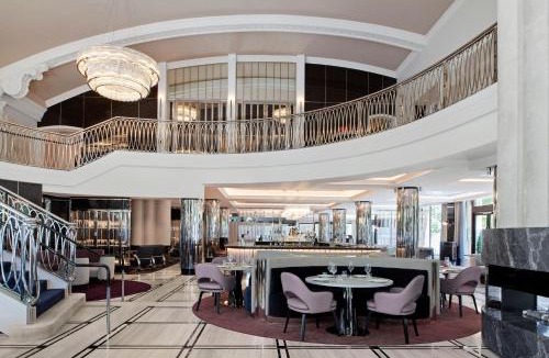 Melbourne Hotel | The Royce