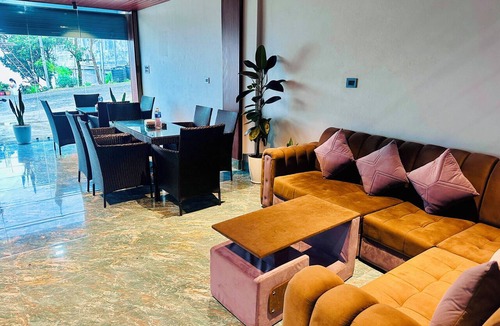 Bhedetar Hotel | The SkyLine Hotel