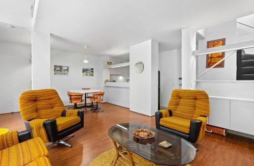 Parkville Apartment | The Warbling Magpie