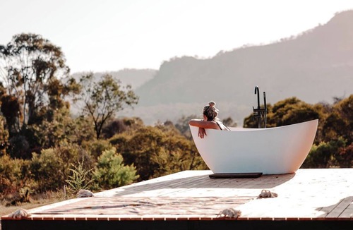 Coxs Crown Cabin | Tiny Aura.