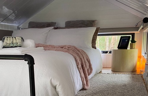 Beaconsfield Upper House | Tiny Retreat - Soulitude