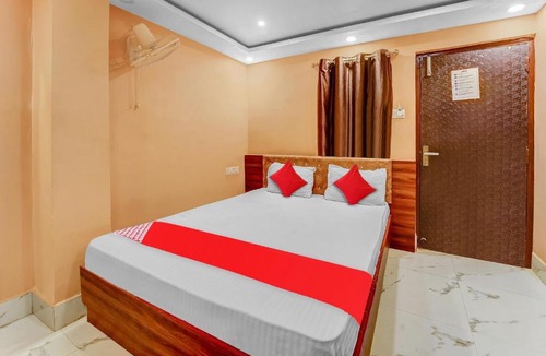 Gultekdi Hotel | Townhouse Hotel Golden Emerald