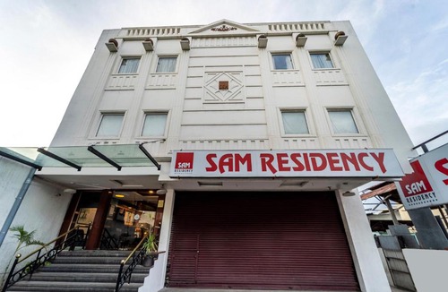 Gandhipuram Hotel | Treebo Sam Residency