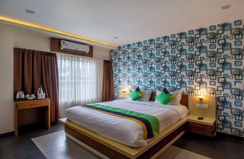 Kalpetta Hotel | Treebo Trend Chembra Residency