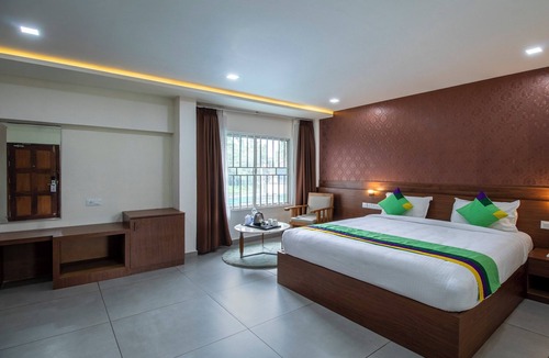 Kalpetta Hotel | Treebo Trend Chembra Residency