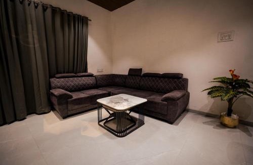 Atvan Villa | Twilight Haven - 4 BHK with Private Swimming Pool