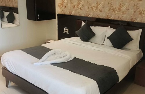 Mahalunge Ingale Hotel | Udupi Grand Lodging and Boarding