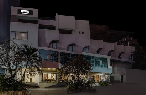 Adajan House | Ultimate Family Escape in Country Club Surat