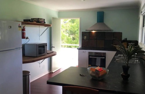 Ocean View Cottage | Valley View