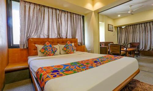 Vile Parle East Hotel | Via Jayshree