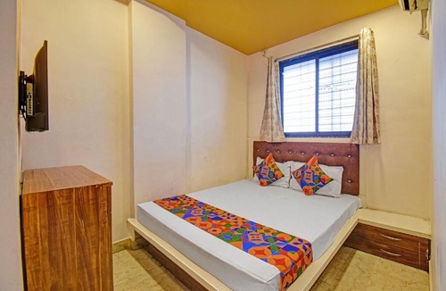 Kothrud Hotel | Via Kamal Stay Inn