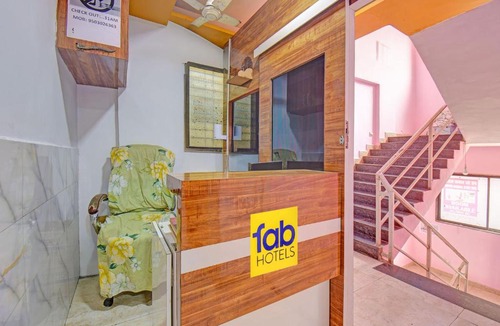 Kothrud Hotel | Via Kamal Stay Inn