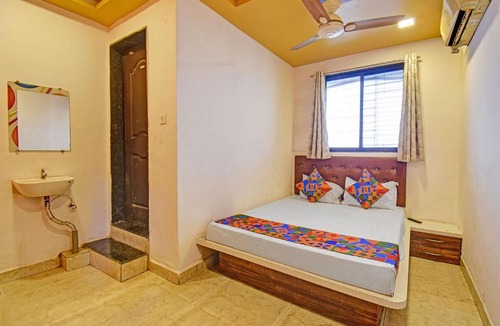 Kothrud Hotel | Via Kamal Stay Inn