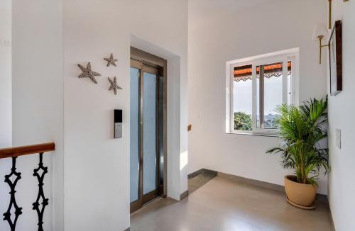 Mapusa Villa | Villa Avyan by Hireavilla - Luxury 4BHK with Pool 5 mins from Assagao
