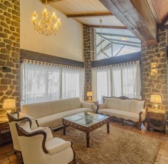 Kadadhe Villa | Vogue Vue 8BHK Pawna by Hermosa Stays