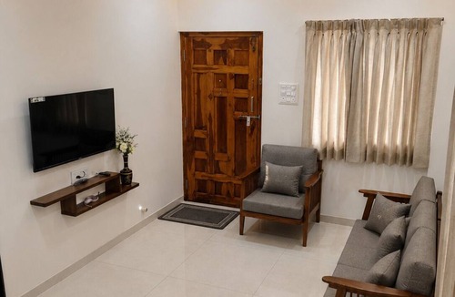 Kolhapur House | Wale's Hilltop Villa, Your Peaceful Home Away from Home