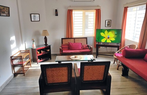 White Town Apartment | Your Dream AC Stay at Pondicherry White Town
