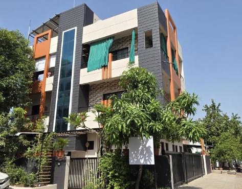 2 BHK All AC Rooms Solapur Home Stay By Stay Nestura