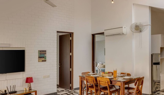 2BR w Rooftop Pool in North Goa Close to Beaches
