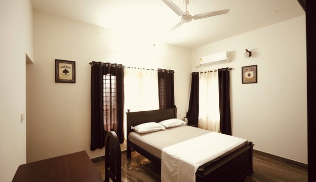 3-bedroom house in peaceful Alappuzha with AC comfort