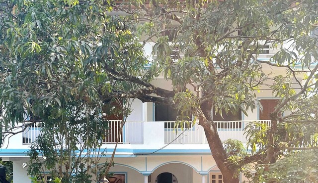 Aamra ghar by evaddo stays in Mandrem