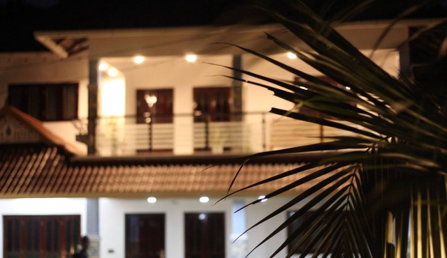Abode Homestay Alleppey - Private 7BR Coastal Villa near Omanapuzha Beach