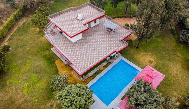 Alaya Stays Luxe FarmAcre Pet-friendly 4-BHK Villa With Private Pool, Garden & Terrace in Gurgaon