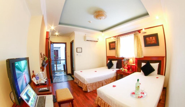 Atrium Hotel in Hanoi