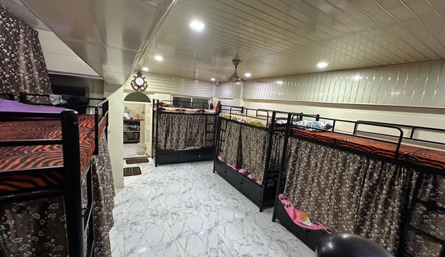 Balaji Dormitory In Andheri