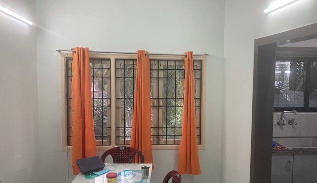 Beautiful 2-bedroom apartment with AC in charming Chennai-15 minute from Airport