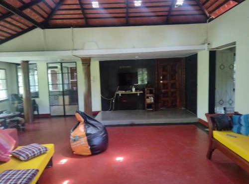 Calamara 3 rooms for Family and Friends upto 10