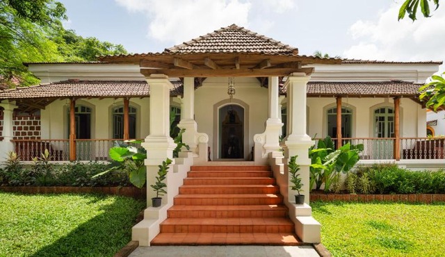 Casa Desa Monteiro by The Blue Kite - 4BHK Stand Alone Villa In Diwar Island with Private Pool, Garden, Fully Equipped Kitchen