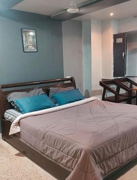 Citadel Cozy Homestay with single AC bedroom