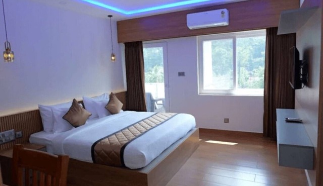 Cloud Nature Hotel in Madikeri