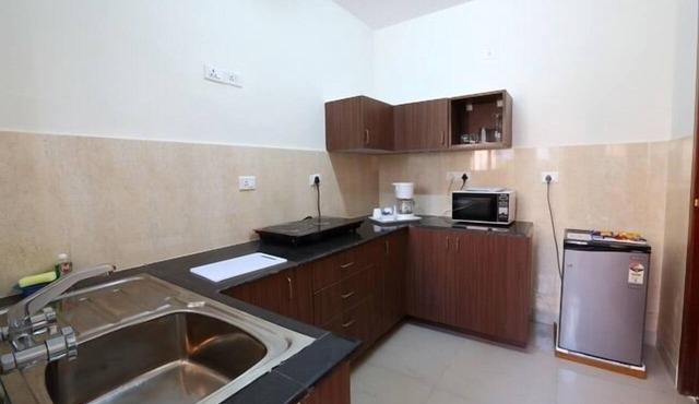 Crest Executive Suites