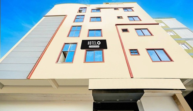 DeluxeHotel O Anantapur formerly Amar Inn