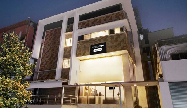 DeluxeTownhouse Oak City Center Mysore Palace