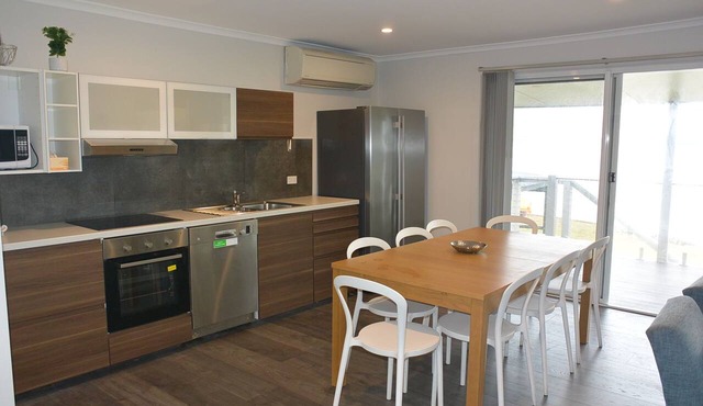 Dungowan Waterfront Apartments in Erowal Bay