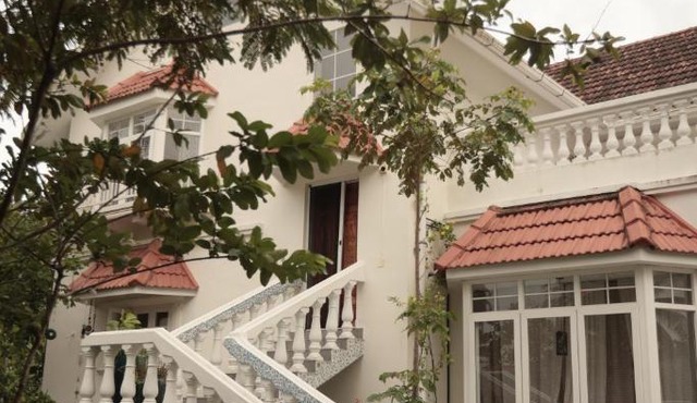 ELIVAAS Signature Palliath House